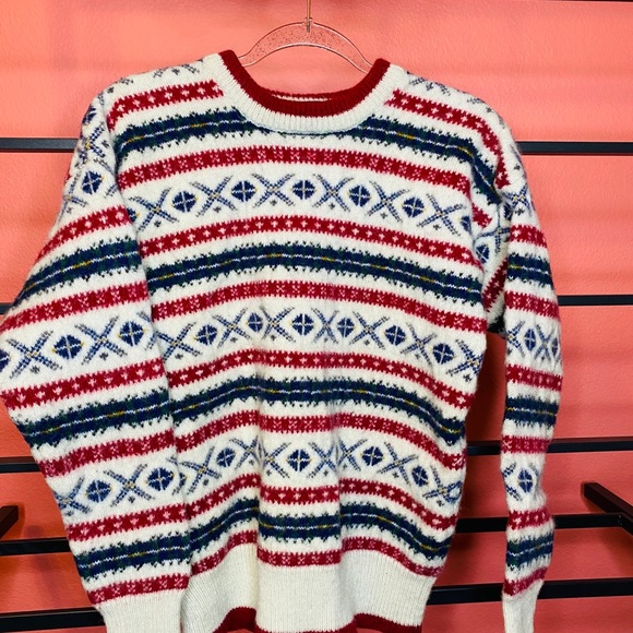 Other - Vintage Cambridge Classics Sweater